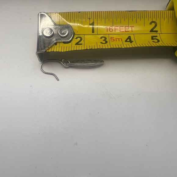 Sterling 925 marked silver hammered drop pierced earrings - Picture 5 of 8